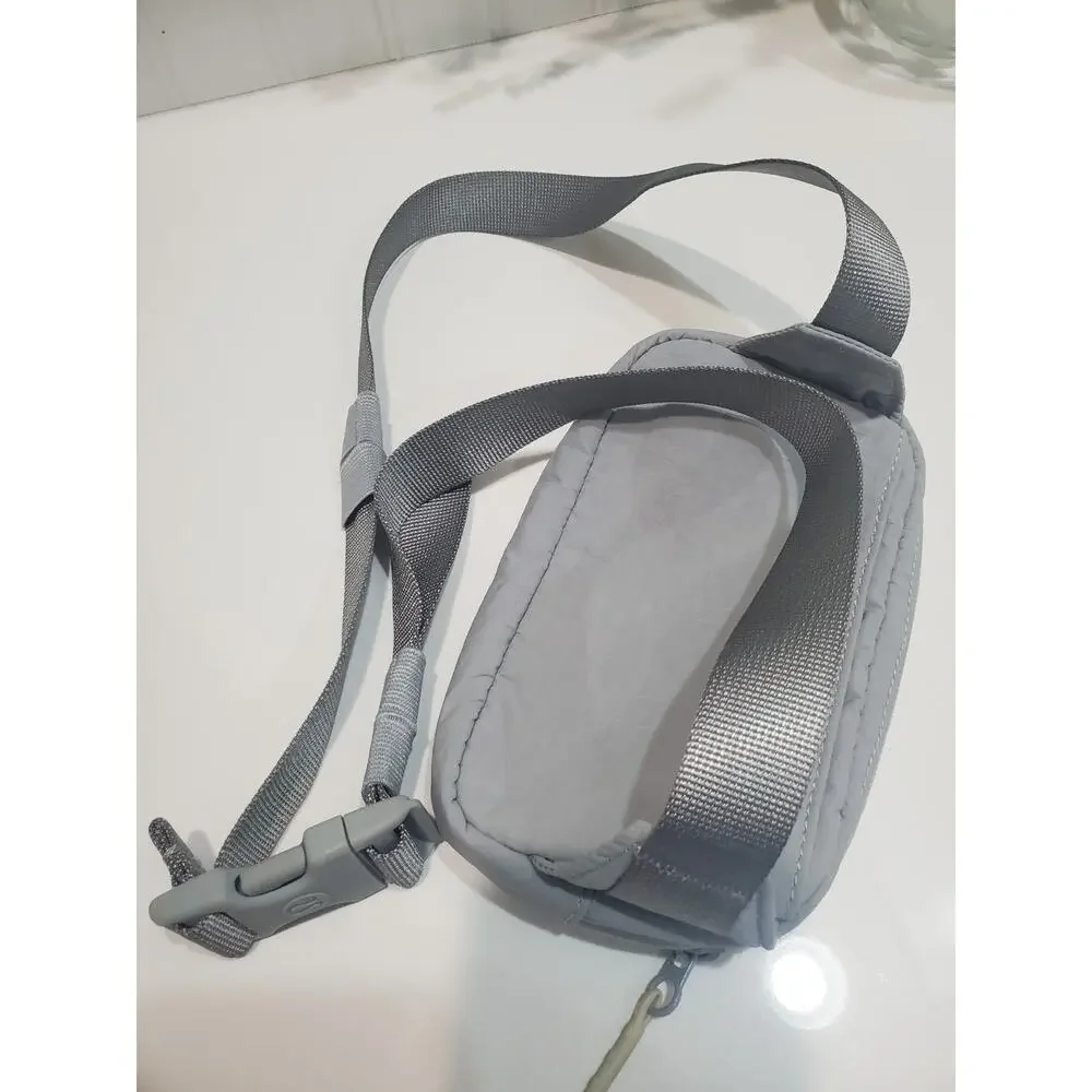 Lululemon Everywhere Mini Belt Bag